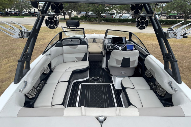 2015-MALIBU-WAKESETTER2520222520VLX-Lewisville-Consigned-C34132-744610.jpg