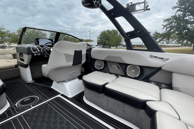 2015-MALIBU-WAKESETTER2520222520VLX-Lewisville-Consigned-C34132-744629.jpg